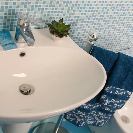 La Maison Bed & Breakfast Olivarella-Corriolo